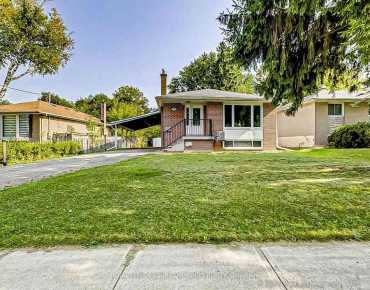 35 Aurora Heights Dr Aurora Heights, Aurora 3 beds 2 baths 2 garage $1.25M
