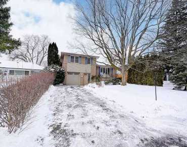 
59 George St Old Markham Village, Markham 4 beds 5 baths 2 garage $3.478M