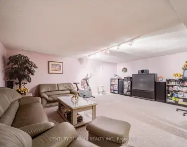 
107 Rideau Dr <a href='https://luckyalan.com/community.php?community=Richmond Hill:Langstaff'>Langstaff, Richmond Hill</a> 3 beds 4 baths 1 garage $998K