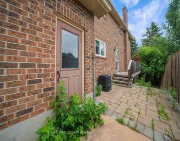 102 Crawford Rose Dr Aurora Heights, Aurora 4 beds 4 baths 2 garage $1.5M
