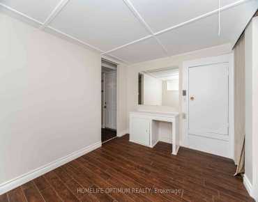 
132 Eagle St Central Newmarket, Newmarket 2 beds 2 baths  garage $1.5M
