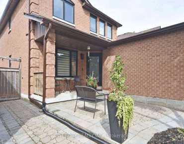 150 Royal Appian Cres <a href='https://luckyalan.com/community.php?community=Vaughan:Patterson'>Patterson, Vaughan</a> 3 beds 3 baths 1 garage $949K