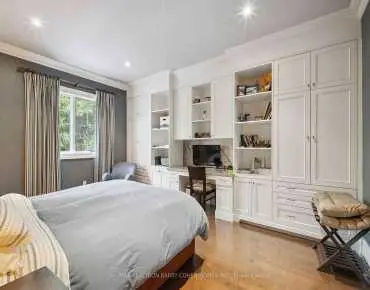 7 Holyrood Cres <a href='https://luckyalan.com/community.php?community=Vaughan:Kleinburg'>Kleinburg, Vaughan</a> 4 beds 4 baths 1 garage $1.089M