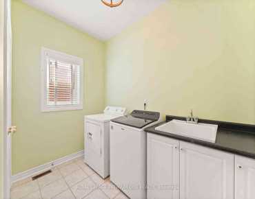 257 Deepsprings Cres <a href='https://luckyalan.com/community.php?community=Vaughan:Vellore Village'>Vellore Village, Vaughan</a> 3 beds 3 baths 1 garage $1.075M