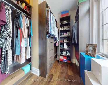 7 Colyton Crt Aurora Grove, Aurora 4 beds 5 baths 2 garage $2M
