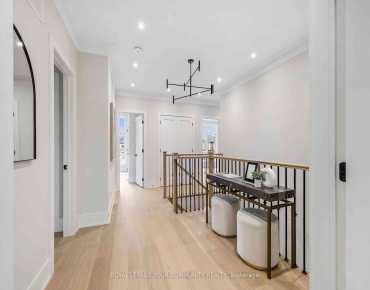4 Devins Dr Aurora Heights, Aurora 2 beds 3 baths 1 garage $1.098M
