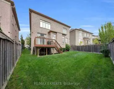 
32 Bellagio Cres <a href='https://luckyalan.com/community.php?community=Vaughan:Patterson'>Patterson, Vaughan</a> 3 beds 4 baths 1 garage $849K