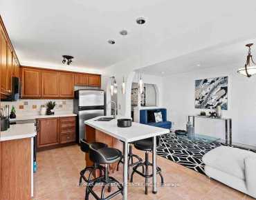 123 Carisbrooke Circ Bayview Southeast, Aurora 4 beds 4 baths 4 garage $2.8M