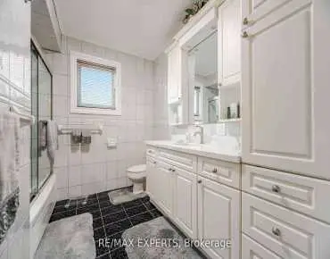 
9548 Weston Rd <a href='https://luckyalan.com/community.php?community=Vaughan:Vellore Village'>Vellore Village, Vaughan</a> 3 beds 4 baths 2 garage $1.29M