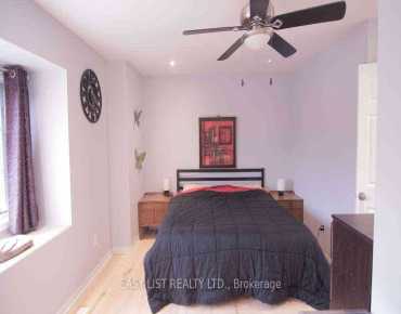 831 Firth Crt Gorham-College Manor, Newmarket 3 beds 4 baths 2 garage $1.1M