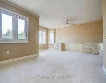 
16 Herman Gilroy Ln <a href='https://luckyalan.com/community.php?community=Markham:Angus Glen'>Angus Glen, Markham</a> 3 beds 3 baths 1 garage $899K