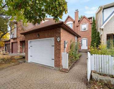 124 Foxfield Cres <a href='https://luckyalan.com/community.php?community=Vaughan:Patterson'>Patterson, Vaughan</a> 3 beds 4 baths 1 garage $1.149M