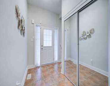 172 Tom Taylor Cres Summerhill Estates, Newmarket 3 beds 3 baths 1 garage $850K
