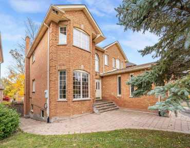 24 Whalen Crt <a href='https://luckyalan.com/community.php?community=Richmond Hill:Westbrook'>Westbrook, Richmond Hill</a> 4 beds 4 baths 2 garage $1.9M
