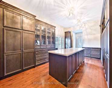 
160 Sunset Terr <a href='https://luckyalan.com/community.php?community=Vaughan:Vellore Village'>Vellore Village, Vaughan</a> 3 beds 4 baths 1 garage $1.15M