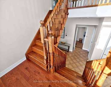 16 Caprara Cres Box Grove, Markham 4 beds 5 baths 2 garage $1.7M
