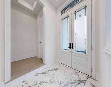 124 Foxfield Cres <a href='https://luckyalan.com/community.php?community=Vaughan:Patterson'>Patterson, Vaughan</a> 3 beds 4 baths 1 garage $1.149M