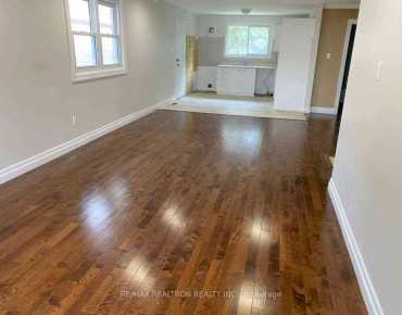 222 Currey Cres Central Newmarket, Newmarket 3 beds 3 baths 1 garage $938K
