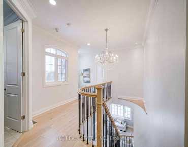 
55 Major Cres Rural Aurora, Aurora 4 beds 5 baths 2 garage $1.69M
