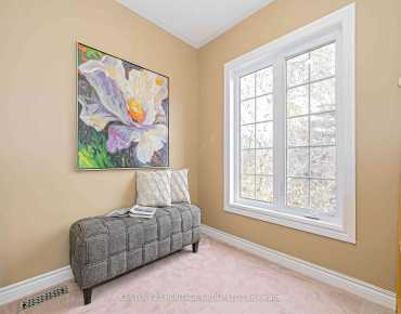 503 Silken Laumann Dr Stonehaven-Wyndham, Newmarket 2 beds 4 baths 2 garage $1.5M