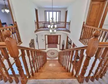 
Vellore Park  <a href='https://luckyalan.com/community.php?community=Vaughan:Vellore Village'>Vellore Village, Vaughan</a> 3 beds 3 baths 1 garage $1.15M