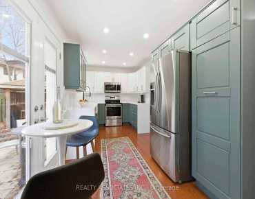 
355 Reg Harrison Trl Glenway Estates, Newmarket 4 beds 4 baths 2 garage $2.25M