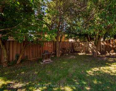 785 Pam Cres Huron Heights-Leslie Valley, Newmarket 3 beds 2 baths 1 garage $829K