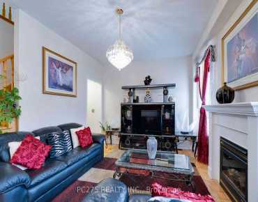 221 TENNANT Circ Vellore Village, Vaughan 4 beds 4 baths 1 garage $1.18M