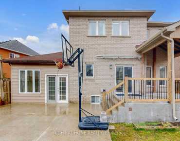 4275 Major Mackenzie Dr E <a href='https://luckyalan.com/community.php?community=Markham:Angus Glen'>Angus Glen, Markham</a> 3 beds 3 baths 1 garage $1.25M