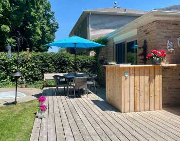 188 Kemano Rd Aurora Heights, Aurora 3 beds 3 baths 2 garage $1.3M
