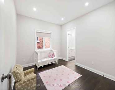 41 Pelee Ave <a href='https://luckyalan.com/community.php?community=Vaughan:Kleinburg'>Kleinburg, Vaughan</a> 5 beds 6 baths 2 garage $1.9M
