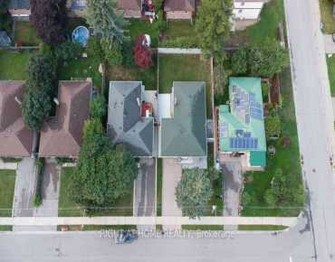 
43 Grover Hill Ave <a href='https://luckyalan.com/community.php?community=Richmond Hill:Rouge Woods'>Rouge Woods, Richmond Hill</a> 3 beds 3 baths 1 garage $1.16M