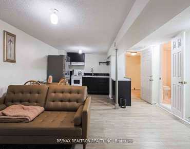 46 Meadowview Ave <a href='https://luckyalan.com/community.php?community=Markham:Grandview'>Grandview, Markham</a> 3 beds 3 baths 2 garage $1.3M
