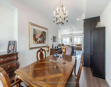 2 Seacoasts Circ <a href='https://luckyalan.com/community.php?community=Vaughan:Maple'>Maple, Vaughan</a> 3 beds 4 baths 1 garage $1.03M
