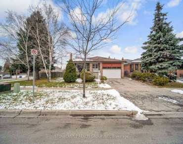 5 Francine Crt <a href='https://luckyalan.com/community.php?community=Vaughan:East Woodbridge'>East Woodbridge, Vaughan</a> 3 beds 3 baths 2 garage $1.18M
