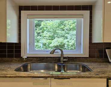 20 Persica St <a href='https://luckyalan.com/community_CN.php?community=Richmond Hill:Oak Ridges'>Oak Ridges, Richmond Hill</a> 3 beds 5 baths 1 garage $1.175M