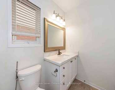 49 Esther Cres <a href='https://luckyalan.com/community.php?community=Vaughan:Crestwood-Springfarm-Yorkhill'>Crestwood-Springfarm-Yorkhill, Vaughan</a> 3 beds 3 baths 2 garage $1.08M