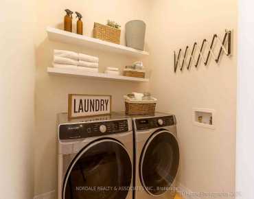 
41 Milbourne Ln <a href='https://luckyalan.com/community.php?community=Richmond Hill:Oak Ridges'>Oak Ridges, Richmond Hill</a> 3 beds 4 baths 1 garage $998K