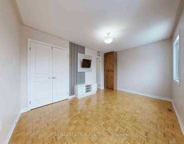 8 Greenbelt Cres <a href='https://luckyalan.com/community.php?community=Richmond Hill:North Richvale'>North Richvale, Richmond Hill</a> 3 beds 4 baths 1 garage $999.999K