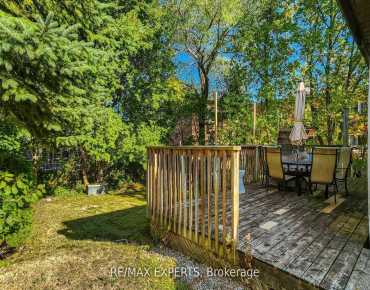 812 Foxcroft Blvd Stonehaven-Wyndham, Newmarket 4 beds 4 baths 2 garage $1.56M