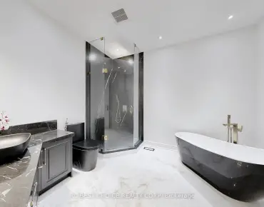 
2 Adam Ernst Crt <a href='https://luckyalan.com/community.php?community=Vaughan:Vellore Village'>Vellore Village, Vaughan</a> 4 beds 4 baths 2 garage $1.499M