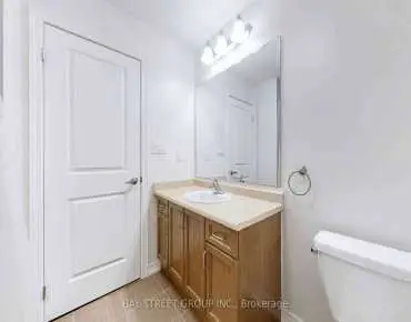 7 Paper Mills Cres Jefferson, Richmond Hill 3 beds 3 baths 1 garage $1.17M
