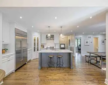 
Elgin  Huron Heights-Leslie Valley, Newmarket 3 beds 1 baths  garage $519K