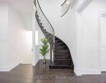 14 Pepperberry Rd Patterson, Vaughan 4 beds 4 baths 2 garage $1.688M