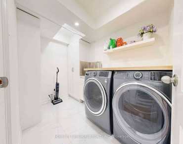 
129 Northolt Cres <a href='https://luckyalan.com/community.php?community=Markham:Milliken Mills East'>Milliken Mills East, Markham</a> 3 beds 3 baths 1 garage $999.888K