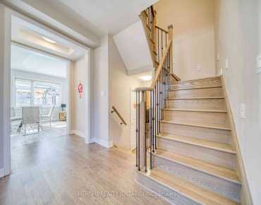 4 Devins Dr Aurora Heights, Aurora 2 beds 3 baths 1 garage $1.048M