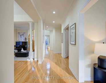 
14 Clandfield St Rouge River Estates, Markham 3 beds 4 baths 1 garage $999K