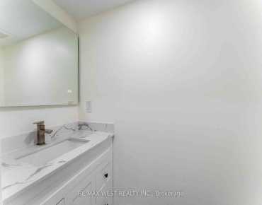 221 Tennant Circ Vellore Village, Vaughan 4 beds 4 baths 1 garage $1.18M