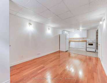 54 Ford Wilson Blvd Woodland Hill, Newmarket 4 beds 5 baths 2 garage $1.179M