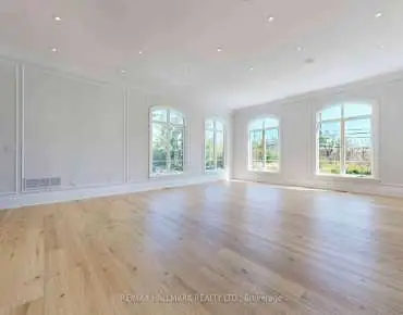 
37 Persica St <a href='https://luckyalan.com/community.php?community=Richmond Hill:Oak Ridges'>Oak Ridges, Richmond Hill</a> 3 beds 5 baths 1 garage $899K